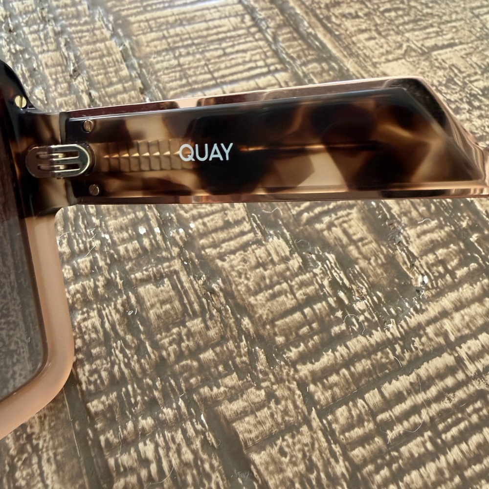 Quay Polarized ‘Almost Ready’ Sunglasses - Picture 5 of 6